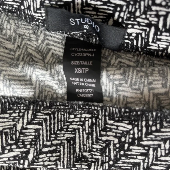 Patterned Skirt - Picture 2 of 3